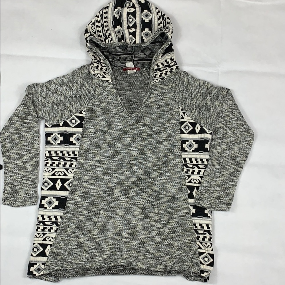 Hooded sweater